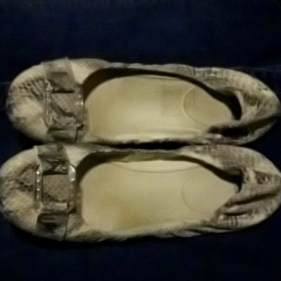 Stuart Weitzman Lucid Python Embossed Ballet Flats - Picture 1 of 3